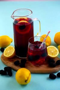 8 oz (240 ml) Berry Hibiscus Lemonade