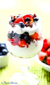 8 Oz Strawberry & Blueberry Parfait Plain