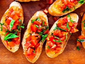 8 pieces (16 g) Bruschetta Rounds