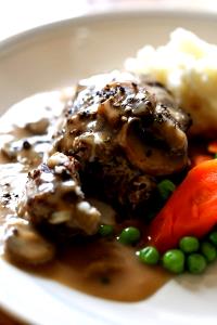 9 1/2 Oz Classic Favorites, Salisbury Steak