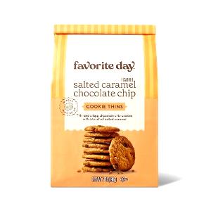 9 cookies (30 g) Salted Caramel Chocolate Chip Cookie Thins