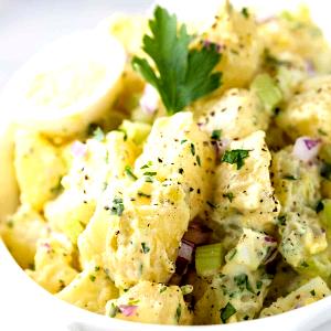 1/2 cup (140 g) American Potato Salad