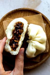 1 bao (58 g) Pork Bao