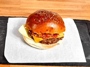 1 burger (69 g) Cheesy Cheddarburger (No Bun)