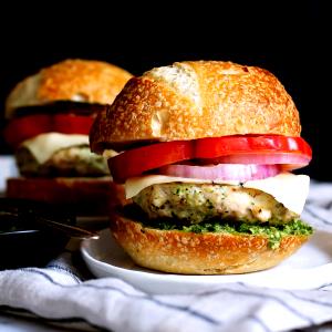 1 burger Pesto Parmesan Chicken Burger