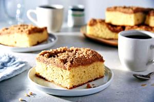 1 cake (106 g) Coffee Cake