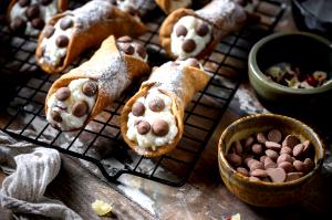 1 canoli (60 g) Real Italian Cannoli