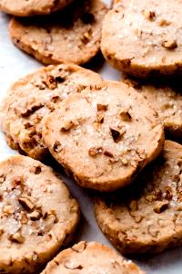 1 Cookie (2 Dia) Pecan Shortbread Cookies