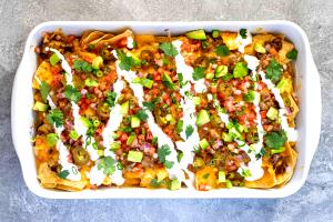 1 Cup Nachos with Beef, Beans and Cheese