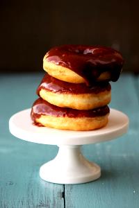 1 Doughnut (approx 3 Dia) Chocolate Doughnut with Icing (Raised or Yeast)