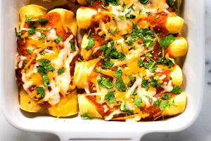 1 Enchilada Shredded Chicken Corn Shell Enchilada