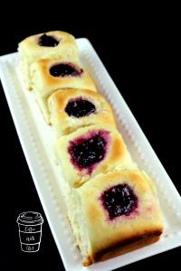 1 kolache Fruit Kolache