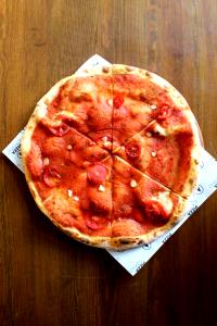 1 Medium (13 Dia) Marinara Pizza