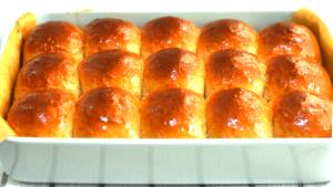 1 Pan, Dinner, Or Small (2 Square, 2 High) 100% Whole Wheat Roll (Home Recipe or Bakery)