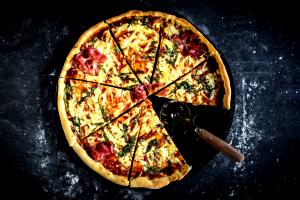 1 Pizza (12 Dia) Pizza with Meat and Fruit
