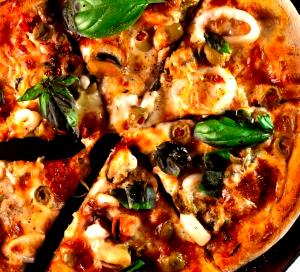 1 Pizza (14 Dia) Thick Crust Pizza with Seafood