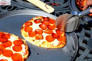 1 Pizza (16 Dia) Thick Crust Cheese Pizza