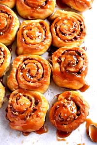 1 roll (114 g) Warm Cinnamon Roll