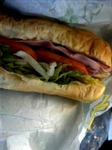 1 sandwich (472 g) 12 Cold Cut Combo