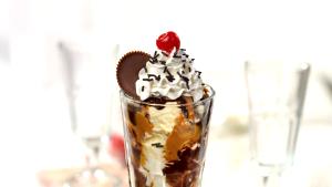 1 serving (122 g) Reese I