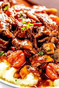 1 Serving Boneless Beef Short Ribs With Juices
