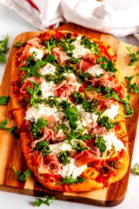 1 slice (1/3 flatbread) (113 g) Burrata, Prosciutto & Arugula Flatbread