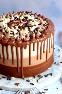 1 slice (57 g) Triple Chocolate Creme Cake