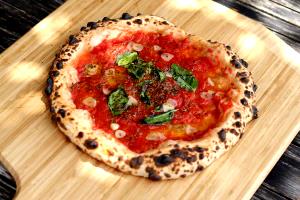 1 Small (8 Dia) Marinara Pizza