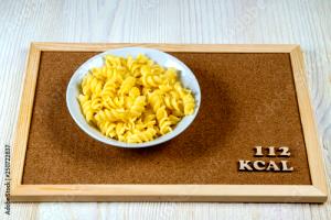 100 G Macaroni (Enriched, Cooked)