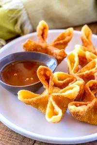 2 wontons Crab Wontons