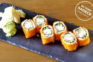3 pieces (90 g) California Roll Sushi