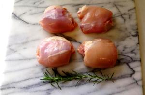 Calories in 4 Oz Chicken Thighs and Nutrition Facts